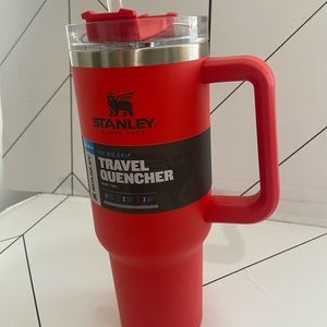 Stanley Quencher Tumbler FLAME color 40 oz